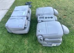 Alternative view of NEAR-NEW OEM 2011–2013 HONDA ODYSSEY COMPLETE MIDDLE & THIRD ROW SEATS – WITH ALL HARDWARE!