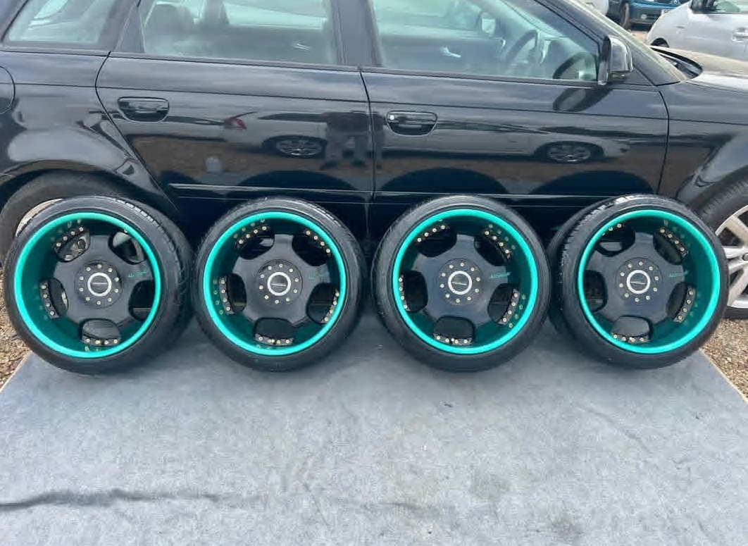 Altstadt Deep Dish 17" Alloy Wheels & Tyres – Set of 4