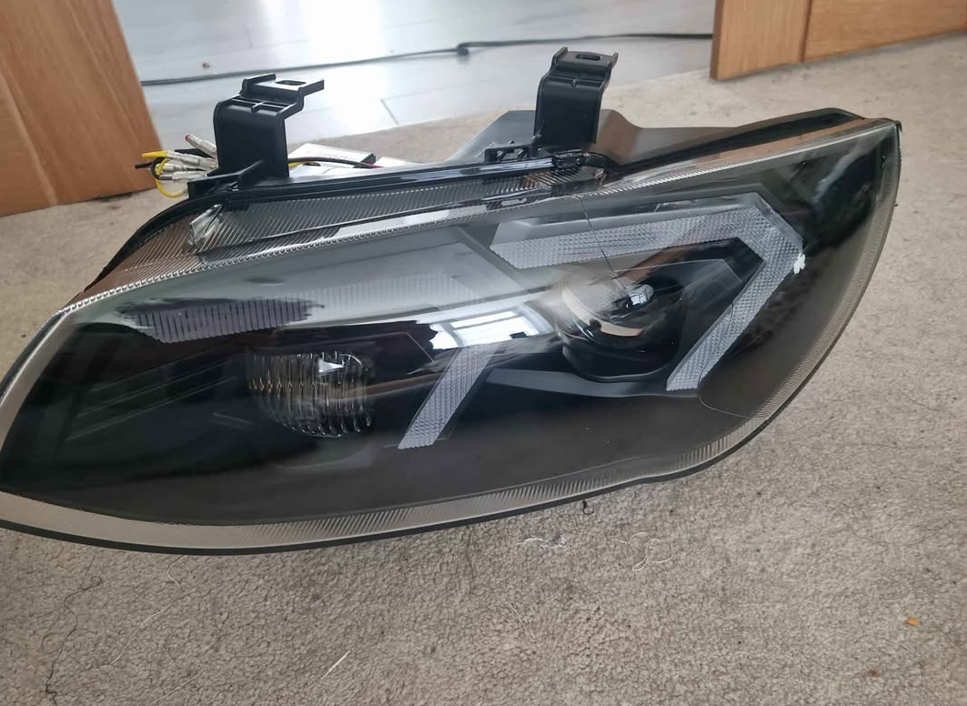 BMW E92/E93 LCI Xenon LED Headlights – Brand New - Image 6