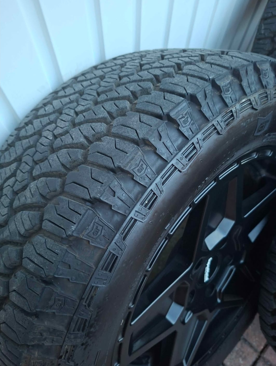 Supermetal Rocket 18" Swamper Alloy Wheels & General Grabber All-Terrain Tyres – VW Transporter - Image 3