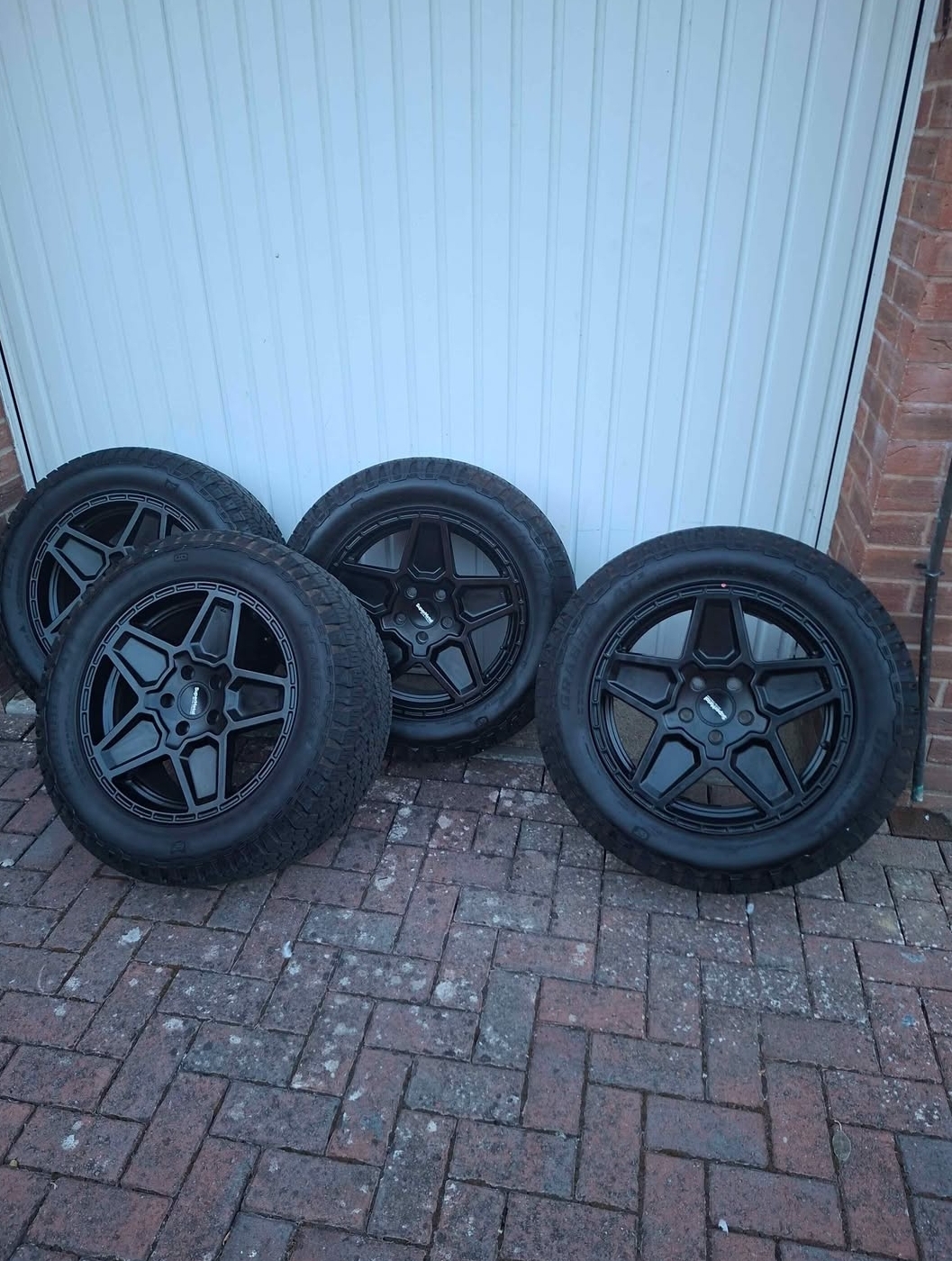 Supermetal Rocket 18" Swamper Alloy Wheels & General Grabber All-Terrain Tyres – VW Transporter - Image 5